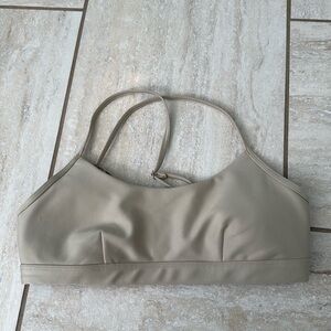 Alo Airlift Intrigue Bra, M